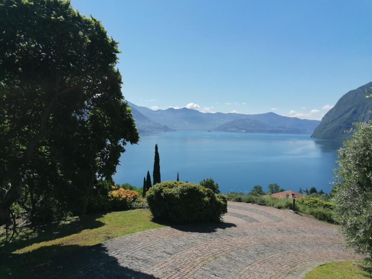 Villa Daniela Riva di Solto Exteriör bild