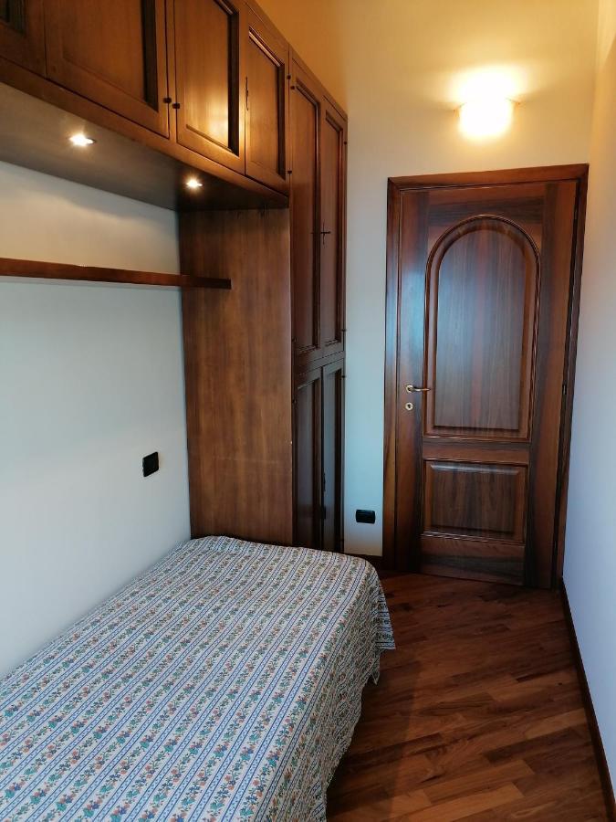 Villa Daniela Riva di Solto Exteriör bild