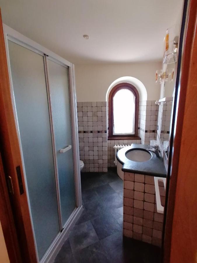 Villa Daniela Riva di Solto Exteriör bild